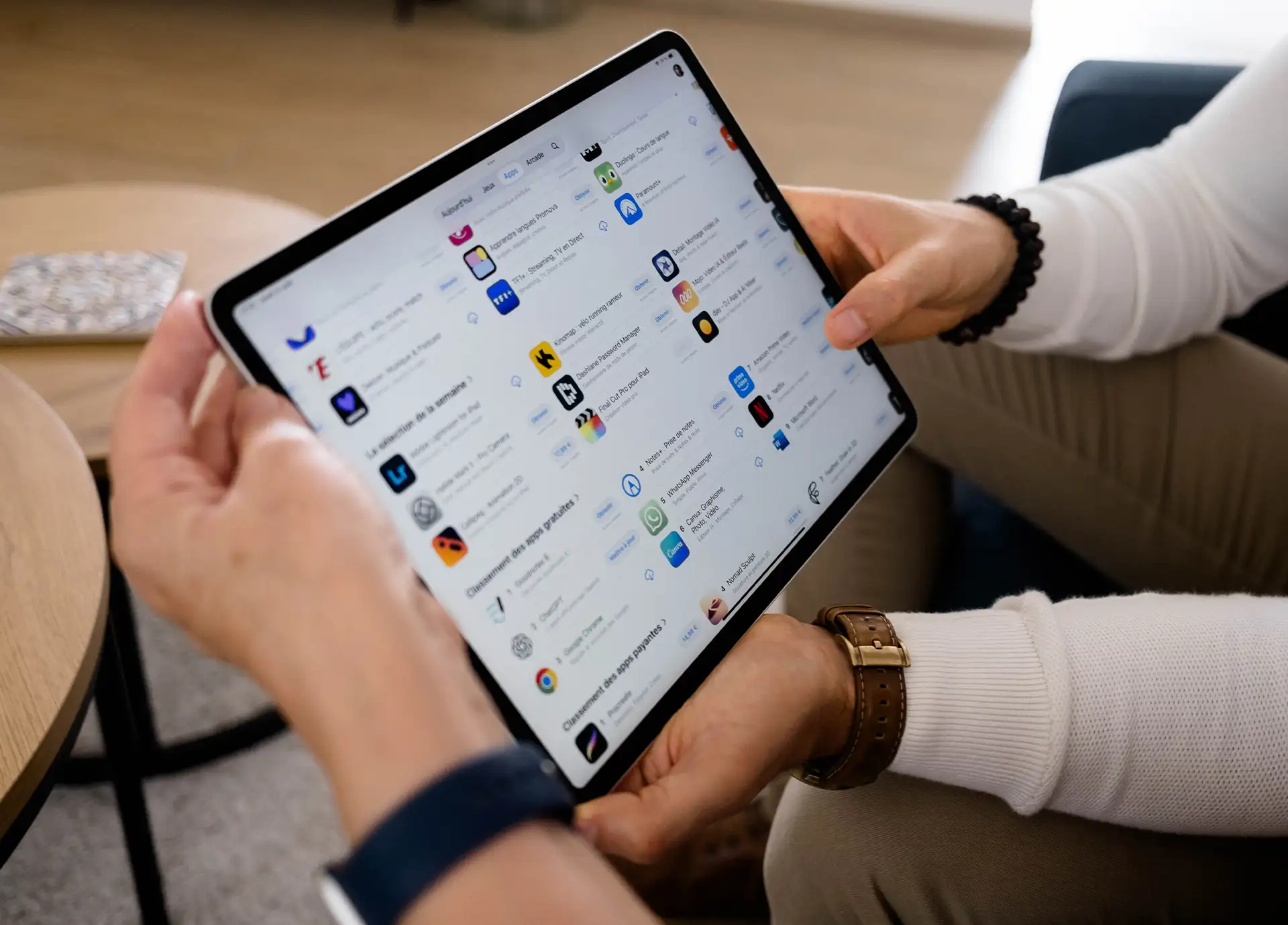 Installation d'application et logiciels sur smartphone, tablette etordinateur à domicile près de Bordeaux avec Mission Numérique